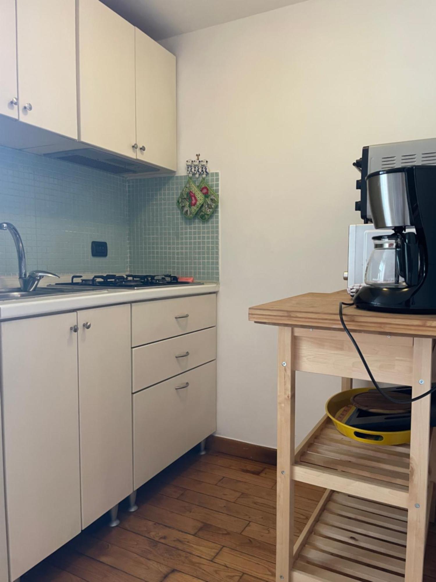 B&B Trieste&Trento نابولي المظهر الخارجي الصورة